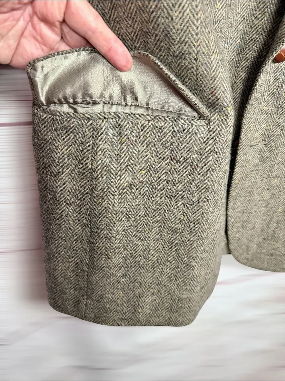 Stafford 44L Herringbone Tweed Sport Coat Wool Lambswool Suede Elbow Patches USA